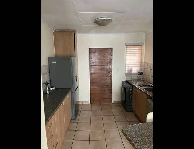 2 BEDROOM APARTMENT FOR SALE IN ORCHARDS